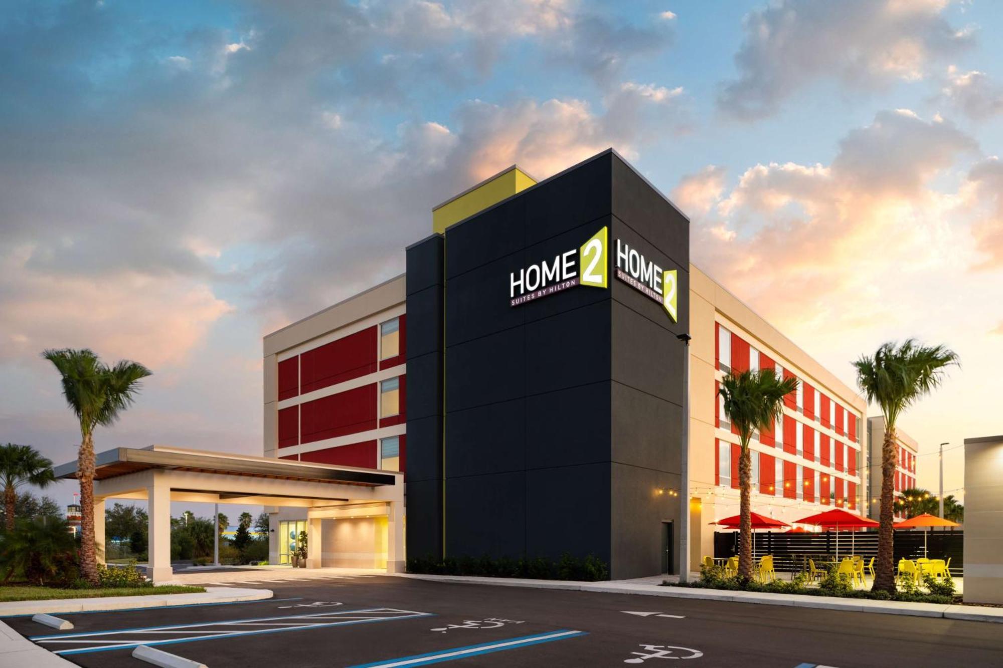 Home2 Suites By Hilton Уинтър Хевън Екстериор снимка