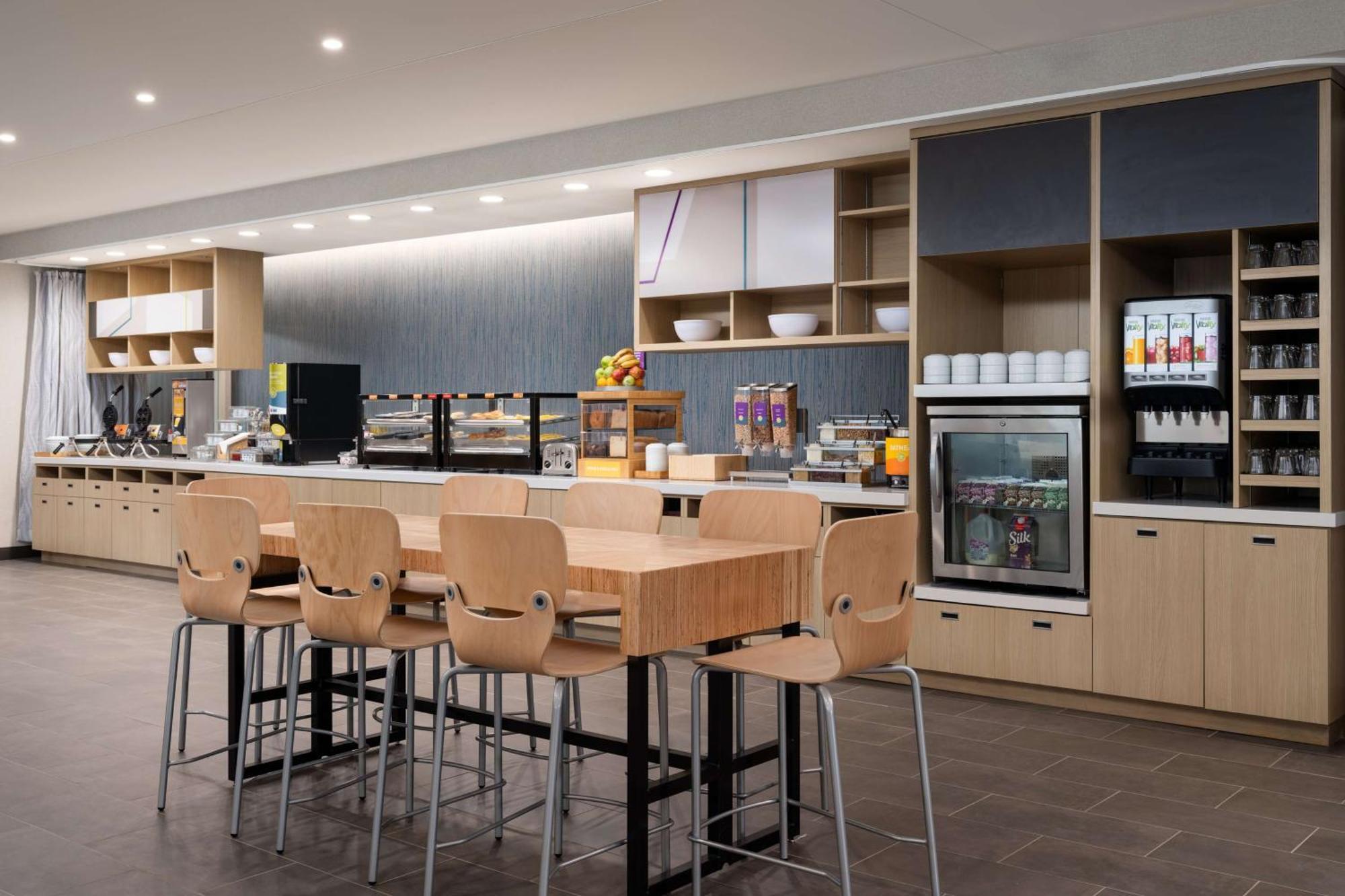 Home2 Suites By Hilton Уинтър Хевън Екстериор снимка